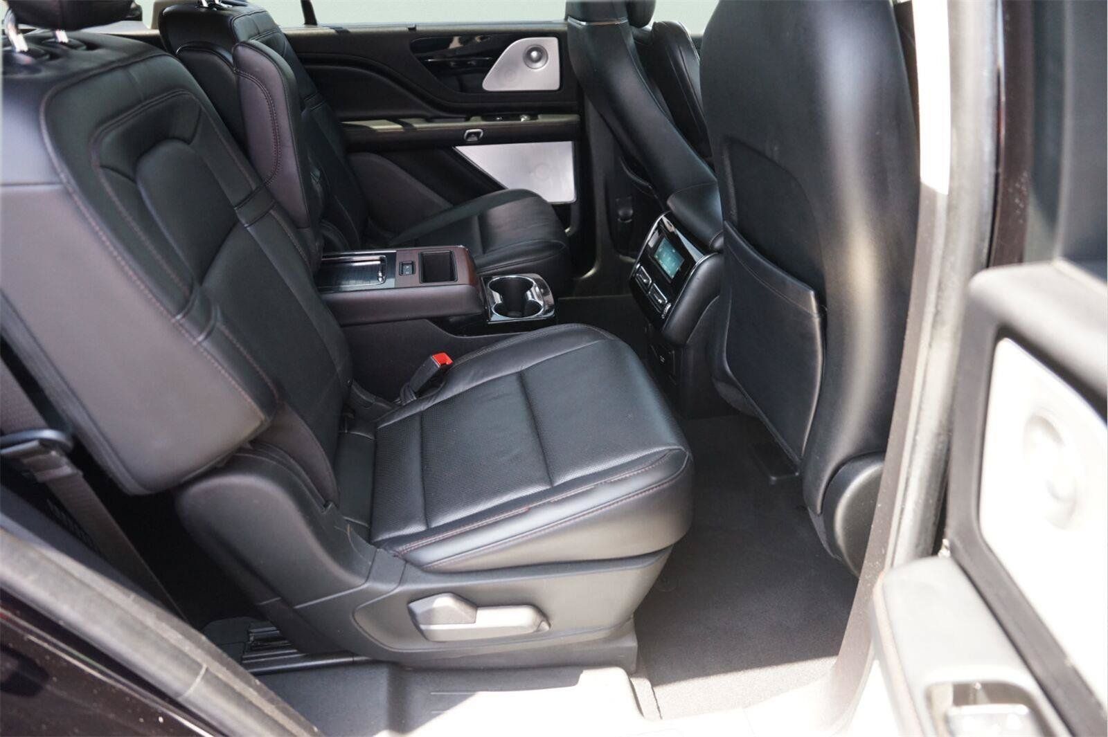 Used 2021 Lincoln Aviator Reserve w/ Equipment Group 201A RWD image 18