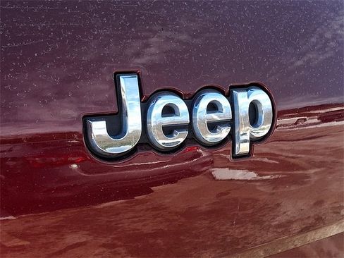 Used 2023 Jeep Grand Cherokee L Limited image 29