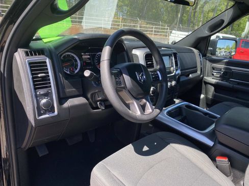 Used 2024 RAM 1500 Classic Warlock RWD image 25