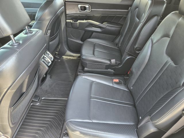 Used 2024 Kia Sorento SX AWD/4WD image 29