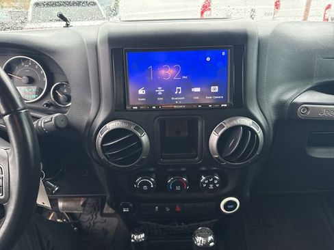 Used 2017 Jeep Wrangler Unlimited Sport w/ Mopar Black Appearance Group image 24