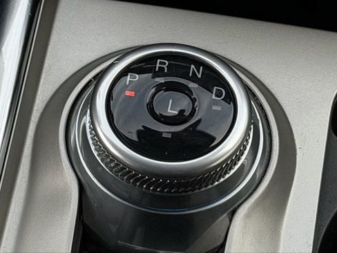 Used 2022 Ford Explorer XLT w/ Equipment Group 202A image 19