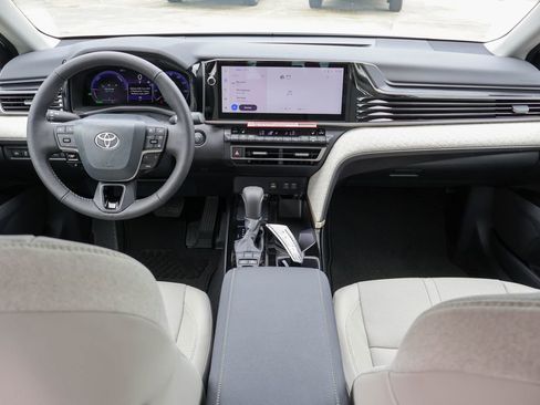 Used 2024 Nissan Sentra S FWD image 7