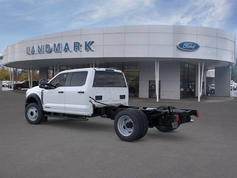New 2026 Ford F550 4x4 Crew Cab image 4