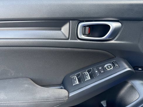 Used 2023 Honda Civic LX image 11