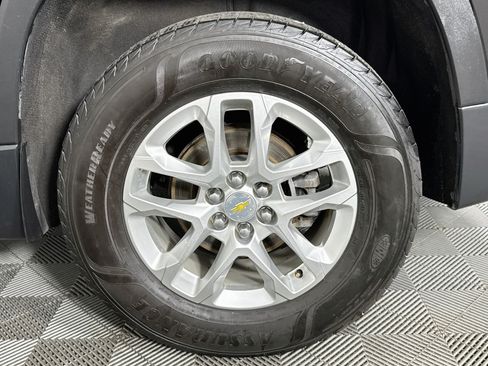 Used 2020 Chevrolet Traverse LS FWD image 34