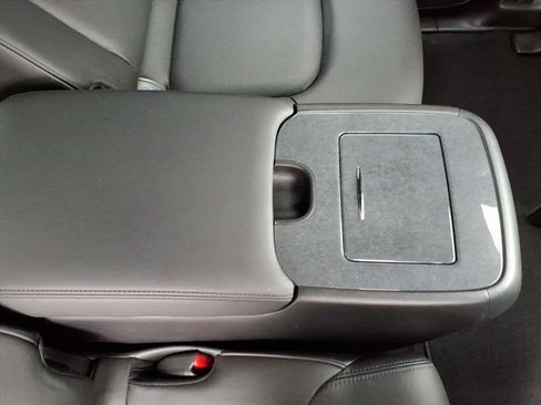 Certified 2024 Nissan Armada SL w/ Midnight Edition Package image 16