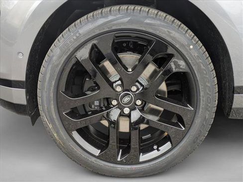 New 2026 Land Rover Range Rover Evoque Dynamic SE image 10