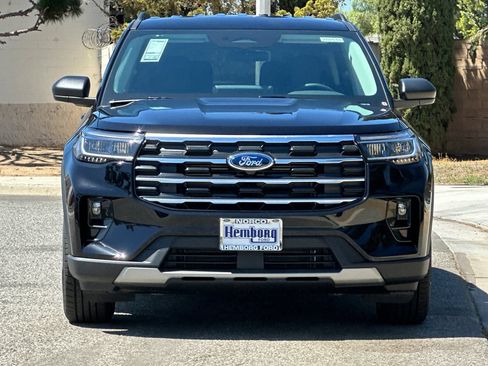 New 2026 Ford Explorer Active w/ Active Comfort Package RWD image 9