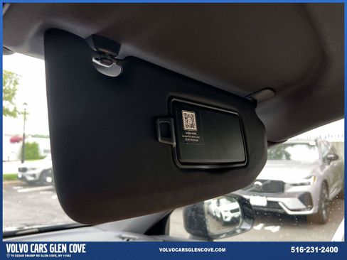 Used 2023 Volvo XC60 T8 Ultimate w/ Climate Package AWD/4WD image 33