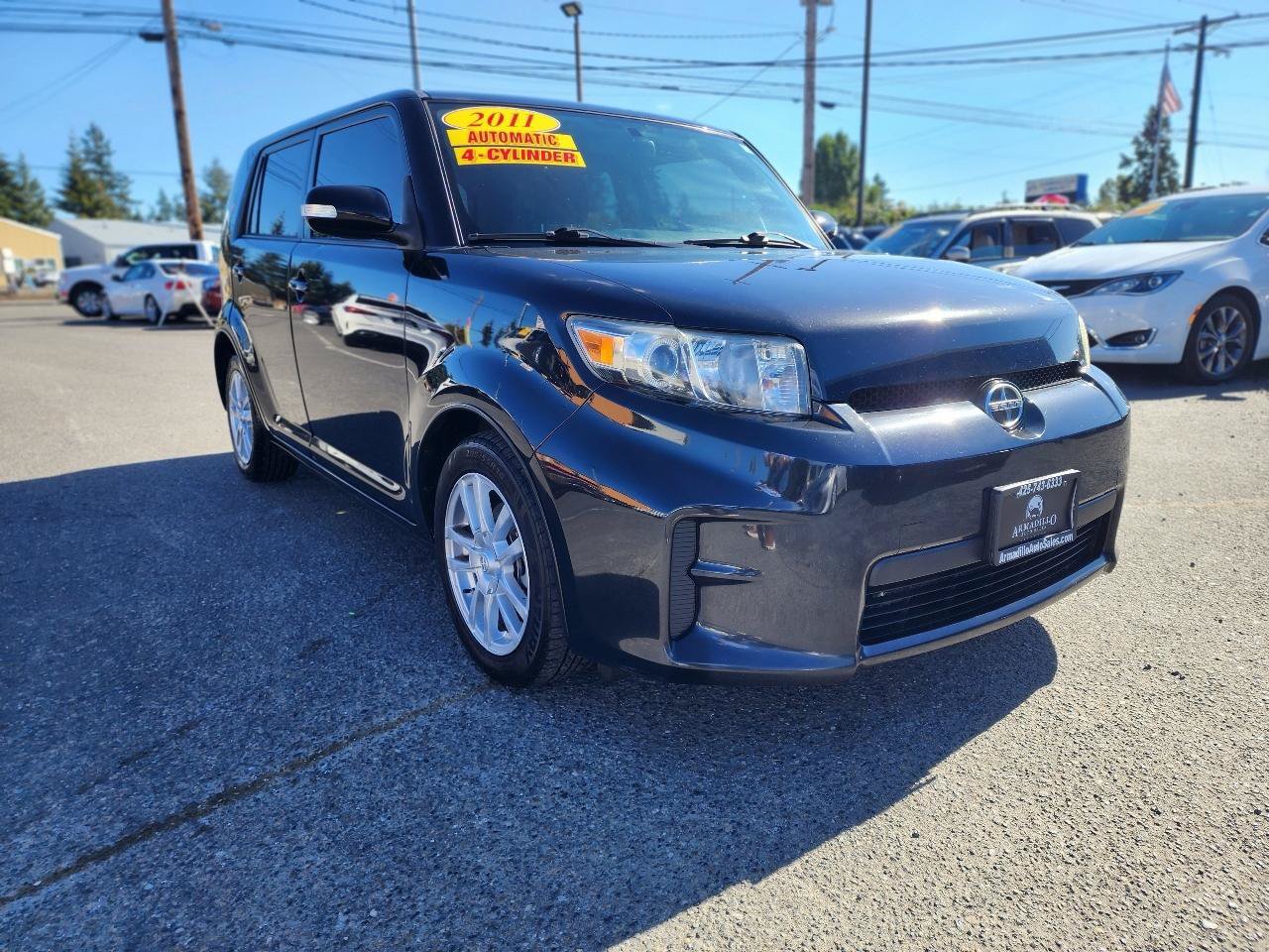 Used 2011 Scion xB FWD image 3