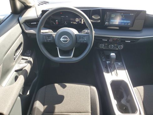 Certified 2025 Nissan Kicks S image 16