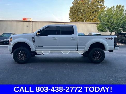 Used 2018 Ford F250 Lariat w/ Lariat Value Package AWD/4WD image 40