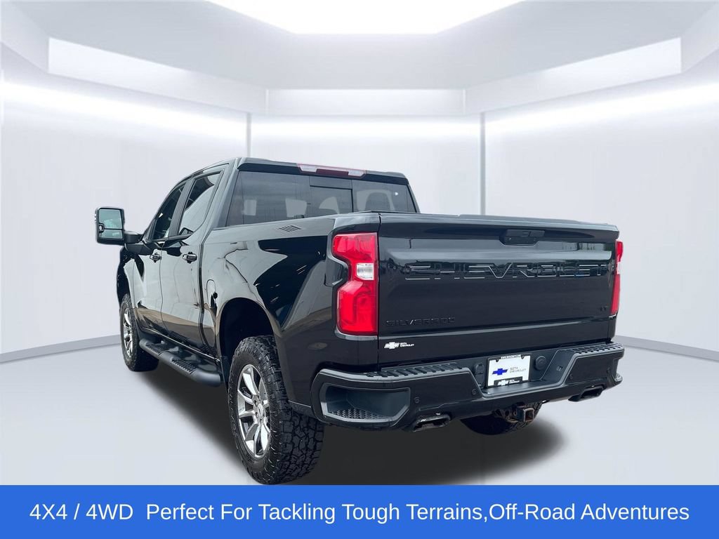 Used 2020 Chevrolet Silverado 1500 LT Trail Boss w/ Midnight Edition AWD/4WD image 3