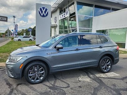 Certified 2022 Volkswagen Tiguan SE