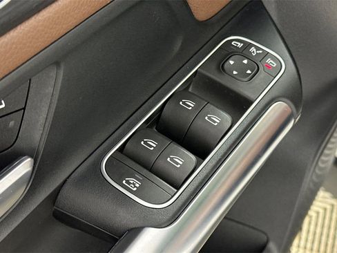 Certified 2023 Mercedes-Benz GLA 250 4MATIC image 12