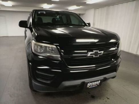 Certified 2019 Chevrolet Colorado W/T w/ Custom Special Edition image 3
