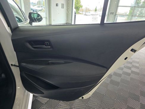 Used 2024 Toyota Corolla LE image 40