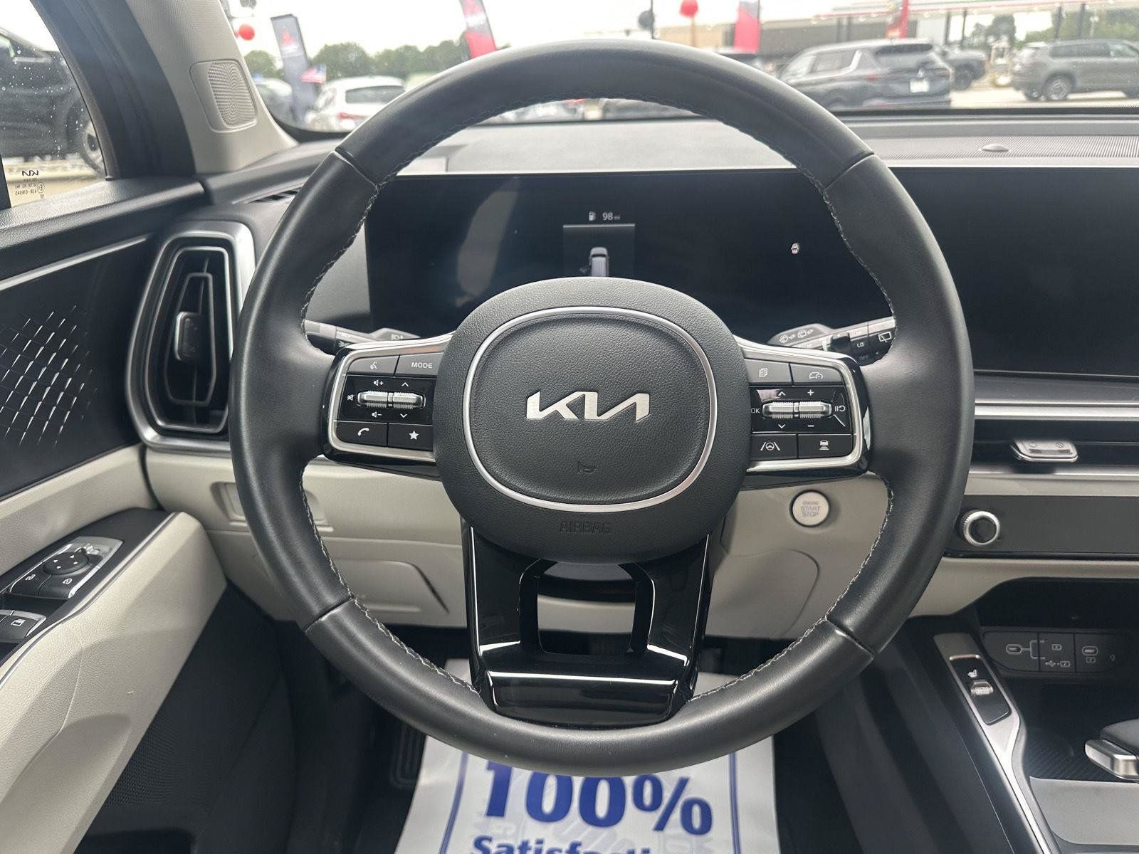 Used 2025 Kia Sorento S FWD image 34