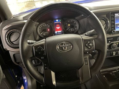 Certified 2023 Toyota Tacoma TRD Off-Road image 14