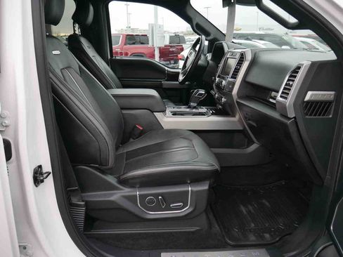 Used 2015 Ford F150 Platinum w/ Equipment Group 701A Luxury image 32