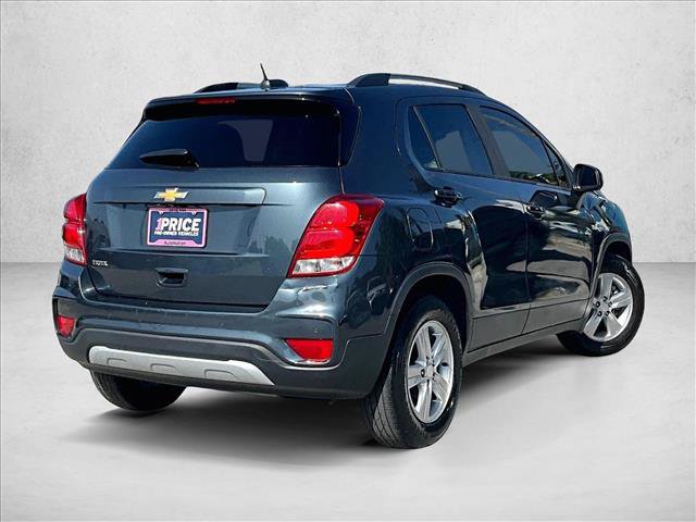 Used 2021 Chevrolet Trax LT w/ Driver Confidence Package FWD image 2