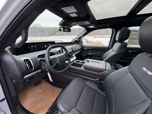 New 2026 Ford Expedition Max Platinum w/ Stealth Appearance Package image 33