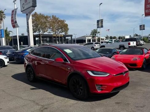 Used 2017 Tesla Model X 100D AWD/4WD image 3