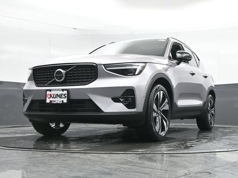 New 2026 Volvo XC40 B5 Ultra w/ Protection Package Premier AWD/4WD image 42