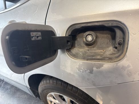 Used 2020 Chevrolet Equinox LT image 15