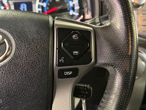 Used 2018 Toyota 4Runner SR5 Premium image 24