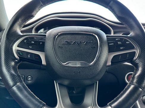 Used 2015 Dodge Challenger SRT Hellcat image 35