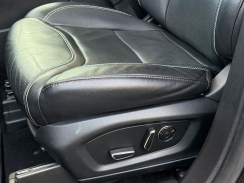 Certified 2020 Ford Explorer ST w/ ST Street Pack image 30