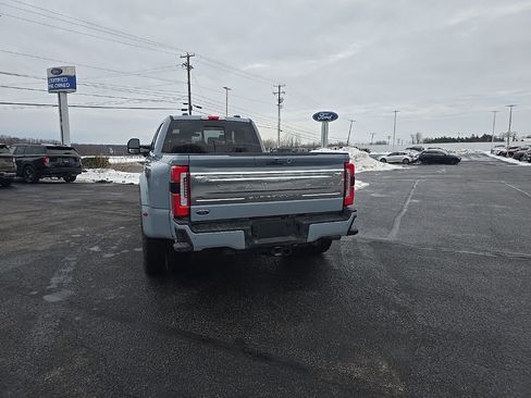 Used 2024 Ford F350 Platinum image 11