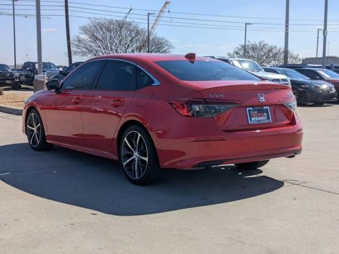 Used 2024 Honda Civic Touring image 9