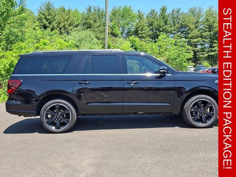 Used 2022 Ford Expedition Max Limited AWD/4WD image 7
