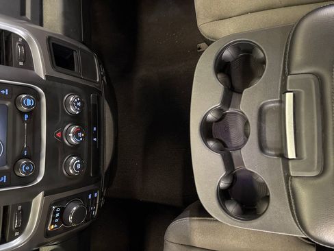 Used 2024 RAM 1500 Classic SLT image 27