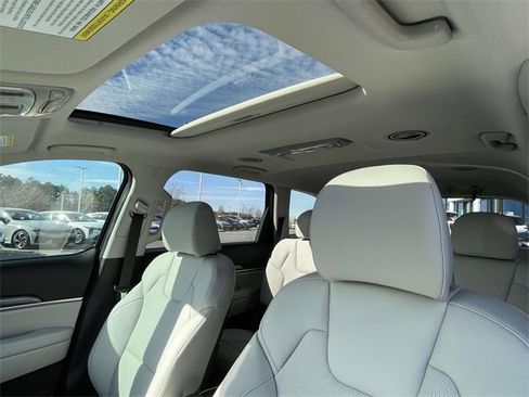 New 2025 Kia Telluride S image 30
