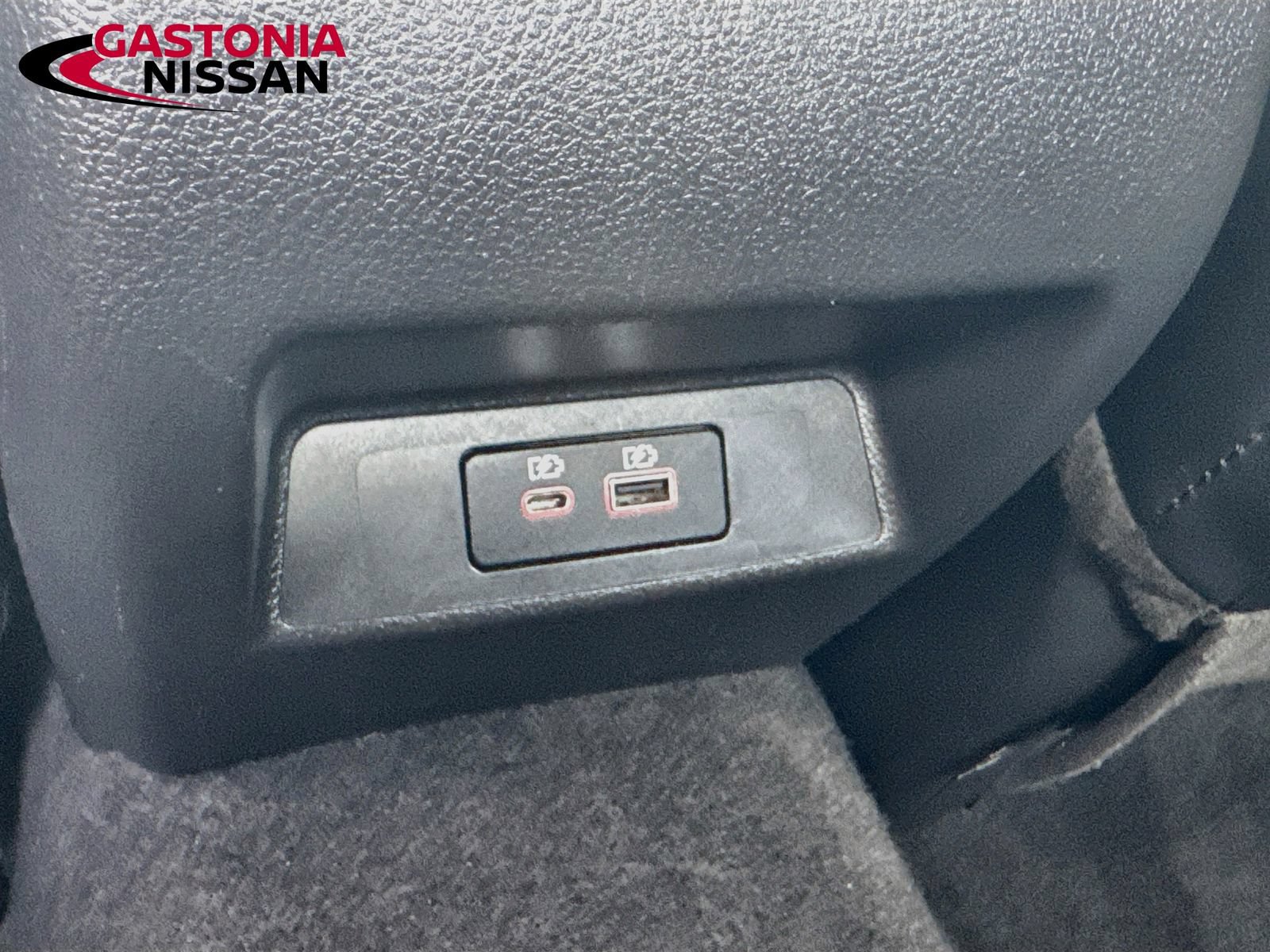 Used 2025 Nissan Altima 2.5 SR FWD image 32