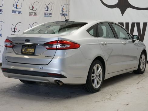 Used 2018 Ford Fusion S FWD image 4