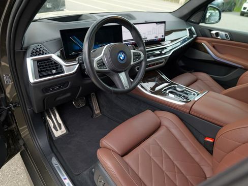 Used 2024 BMW X5 xDrive50e w/ M Sport Package AWD/4WD image 20