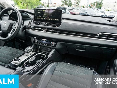 Used 2025 Mitsubishi Outlander SE FWD image 27