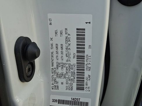 Used 2023 Toyota Tundra Platinum AWD/4WD image 28