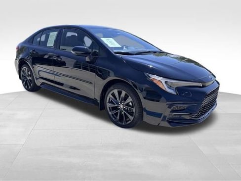 Used 2026 Toyota Corolla SE FWD image 5