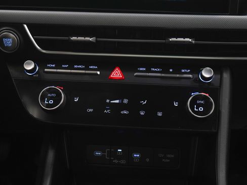 Certified 2025 Hyundai Sonata SEL FWD image 16