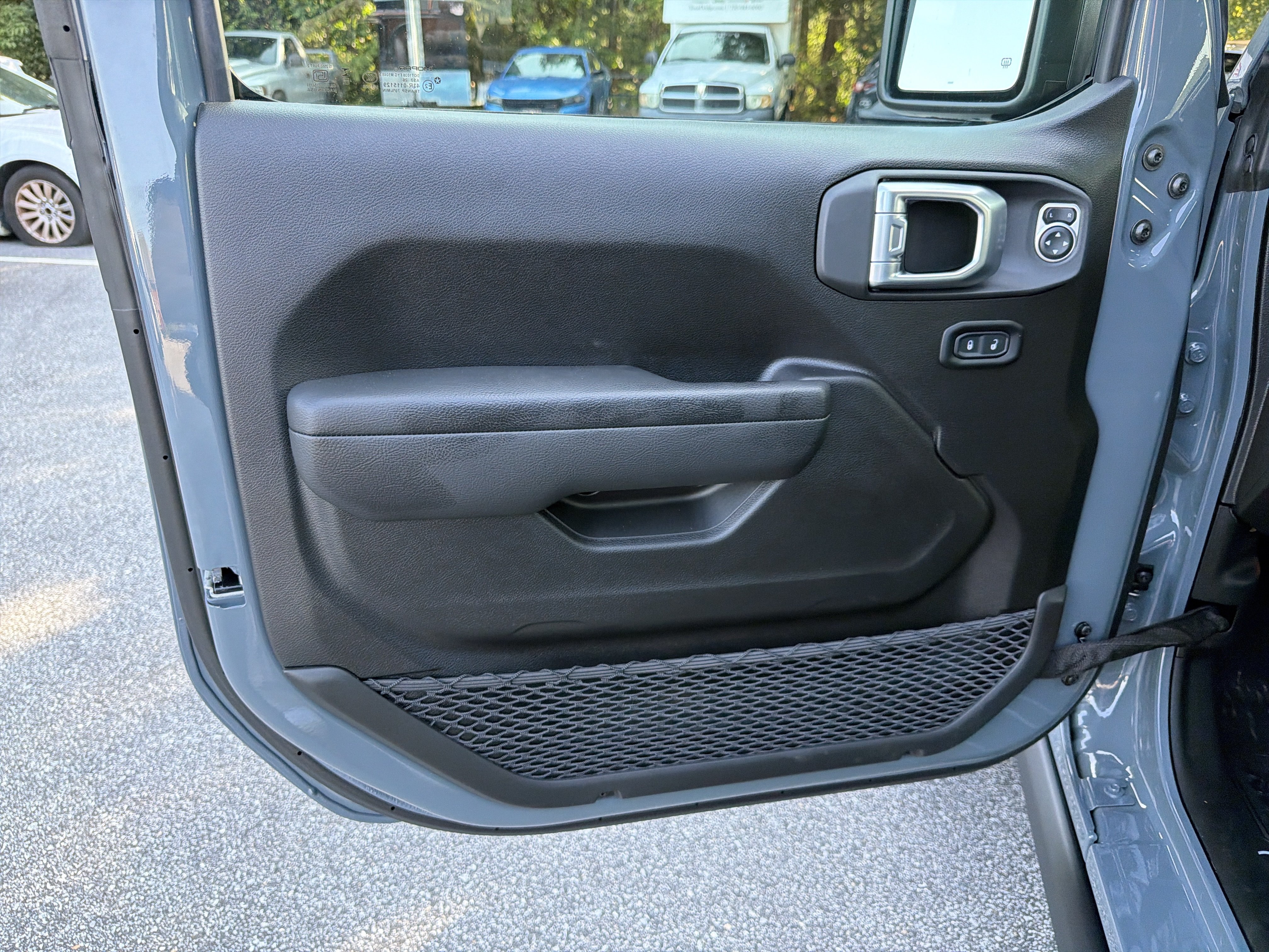 New 2026 Jeep Gladiator Sport AWD/4WD image 9