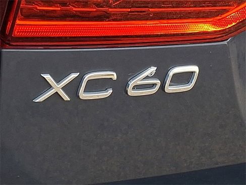 Used 2020 Volvo XC60 T5 Inscription image 30