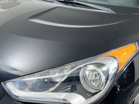 Used 2016 Hyundai Veloster w/ Option Group 03 image 11