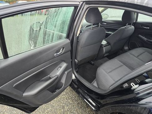 Used 2021 Nissan Altima 2.5 S FWD image 15
