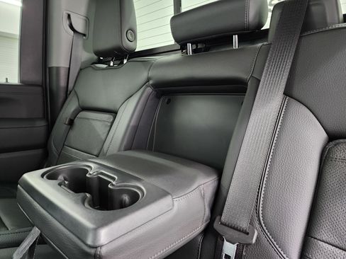 Used 2022 GMC Sierra 3500 Denali w/ Denali Ultimate Package image 47